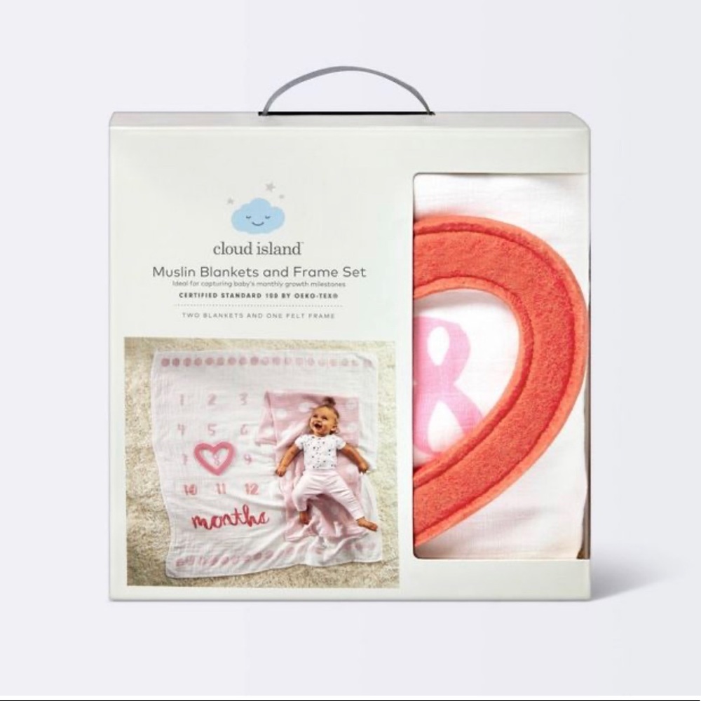Cloud Island Muslin Blankets and Frame Set Monthly Growth Milestones Pink